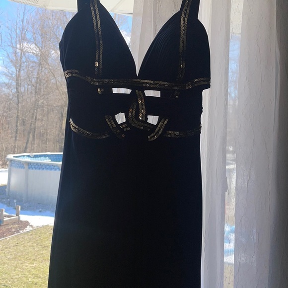 Worn once - Picture 1 of 2